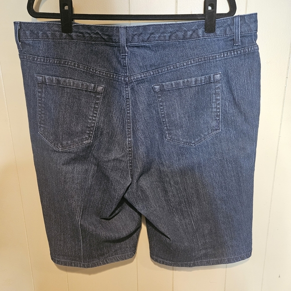 Jones New York White Blouse Women’s 20W | Classic Style & Comfortable Fit - Picture 2 of 5